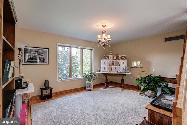 199 SUNNYSIDE RD, West Grove, PA 19390