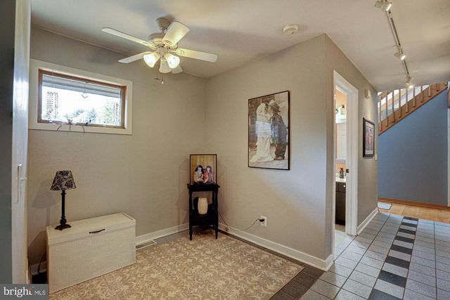 199 SUNNYSIDE RD, West Grove, PA 19390