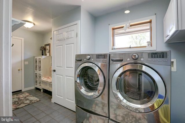 199 SUNNYSIDE RD, West Grove, PA 19390