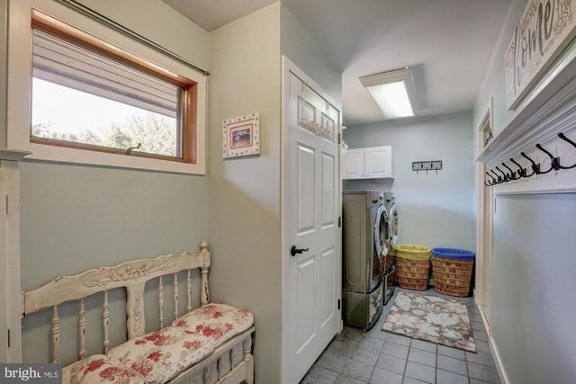 199 SUNNYSIDE RD, West Grove, PA 19390