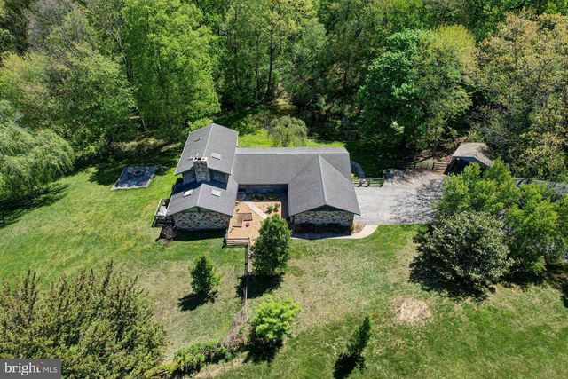 199 SUNNYSIDE RD, West Grove, PA 19390