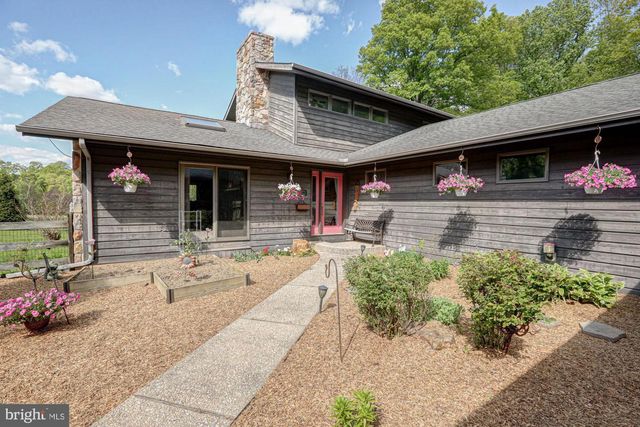 199 SUNNYSIDE RD, West Grove, PA 19390