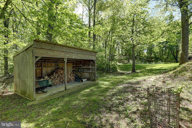 199 SUNNYSIDE RD, West Grove, PA 19390