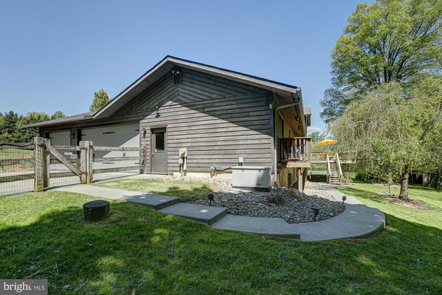 199 SUNNYSIDE RD, West Grove, PA 19390