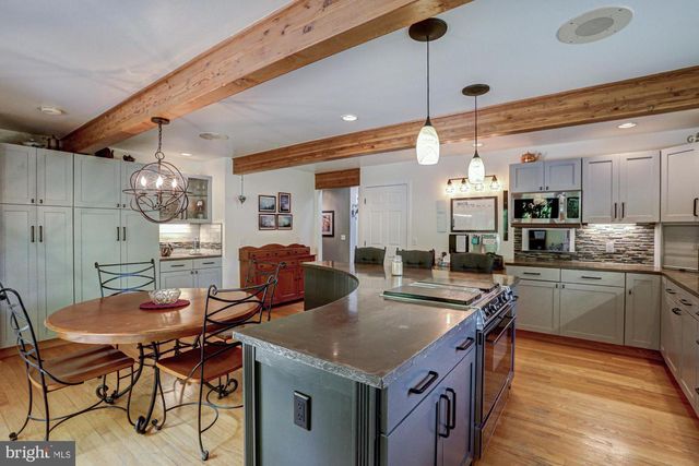 199 SUNNYSIDE RD, West Grove, PA 19390