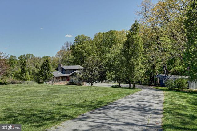 199 SUNNYSIDE RD, West Grove, PA 19390