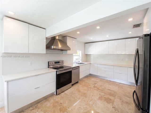 21335 NE 19th Court, Miami, FL 33179