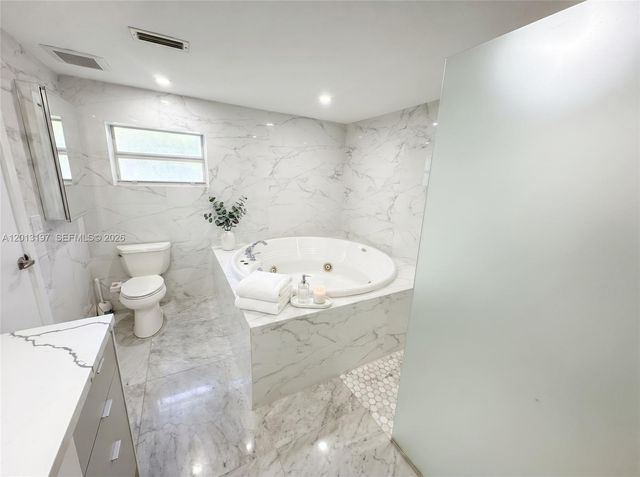 21335 NE 19th Court, Miami, FL 33179