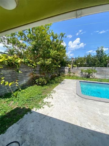 21335 NE 19th Court, Miami, FL 33179