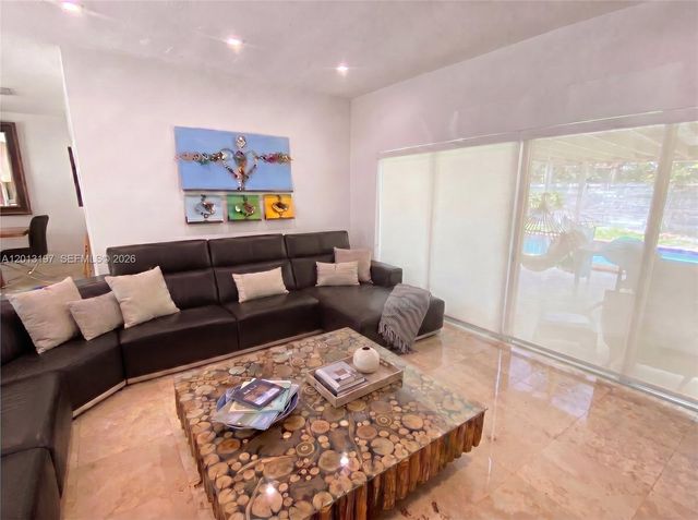 21335 NE 19th Court, Miami, FL 33179