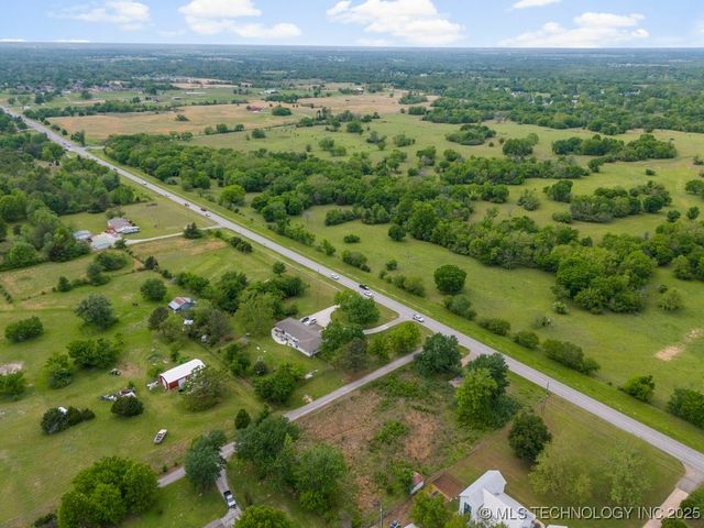 7111 S 277th East Avenue, Broken Arrow, OK 74014