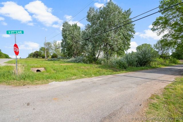 7111 S 277th East Avenue, Broken Arrow, OK 74014