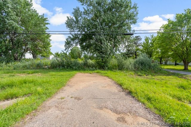 7111 S 277th East Avenue, Broken Arrow, OK 74014