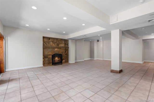 106 Carver Terrace, Yonkers, NY 10710