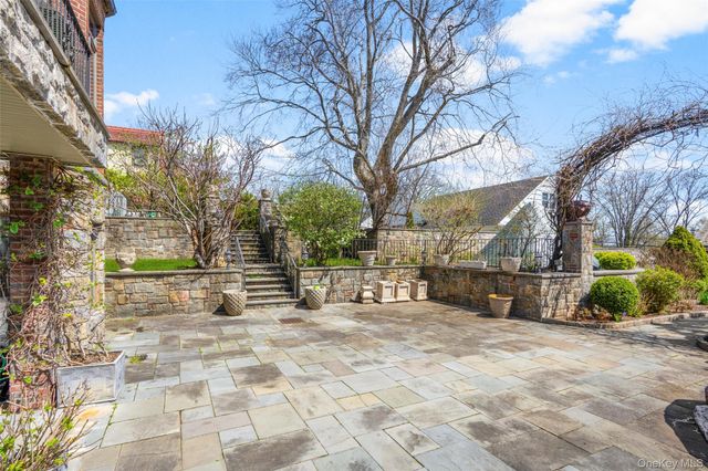 106 Carver Terrace, Yonkers, NY 10710