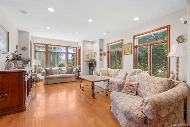 106 Carver Terrace, Yonkers, NY 10710