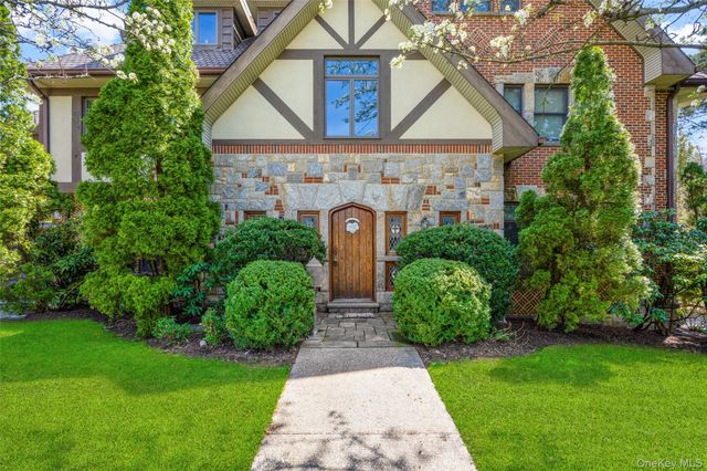 106 Carver Terrace, Yonkers, NY 10710