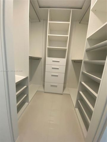 1300 Brickell Bay Dr 1903, Miami, FL 33131