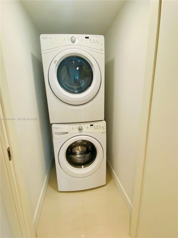 1300 Brickell Bay Dr 1903, Miami, FL 33131