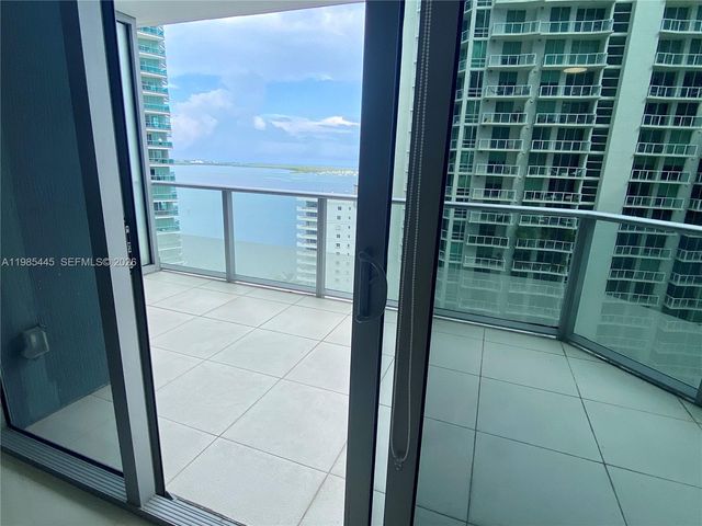 1300 Brickell Bay Dr 1903, Miami, FL 33131