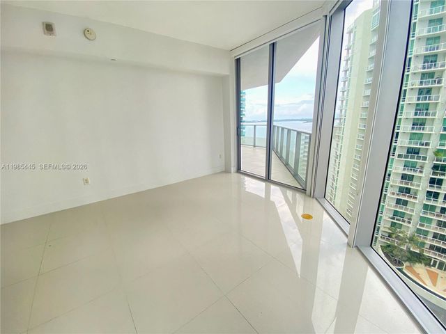 1300 Brickell Bay Dr 1903, Miami, FL 33131
