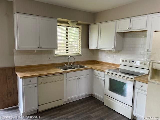 12111 Inkster Road, Livonia, MI 48150
