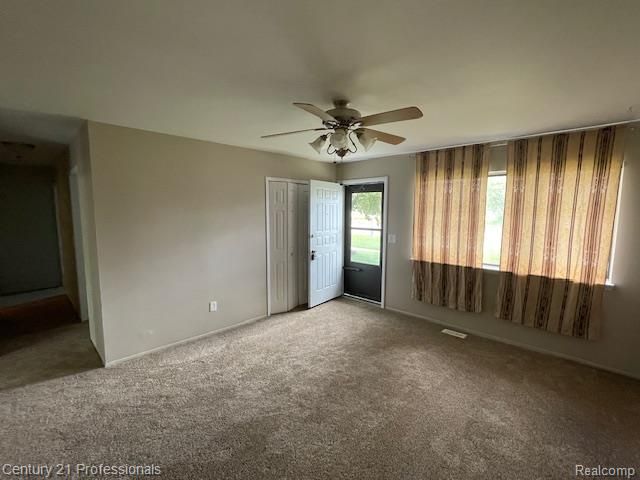 12111 Inkster Road, Livonia, MI 48150