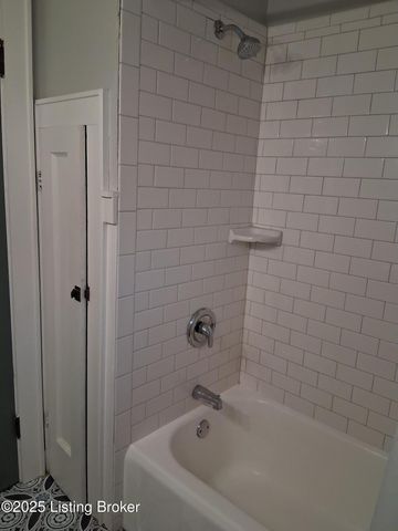 516 Plainview Ave, Shelbyville, KY 40065