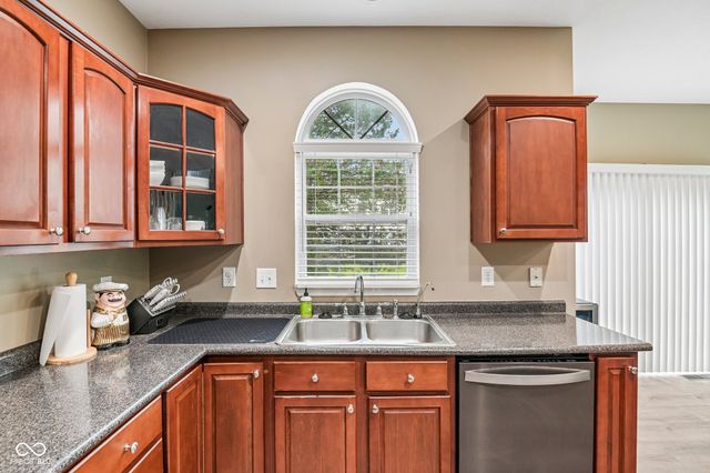 9426 Stones Ferry Way, Indianapolis, IN 46278