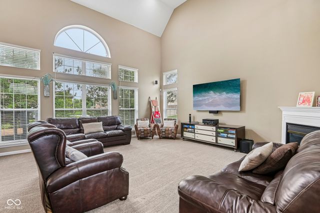 9426 Stones Ferry Way, Indianapolis, IN 46278