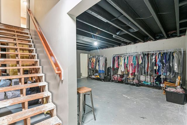 9426 Stones Ferry Way, Indianapolis, IN 46278