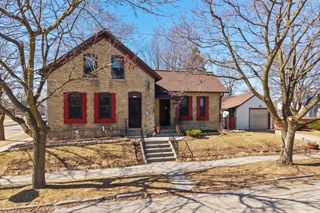 1144 S 25th STREET, Manitowoc, WI 54220
