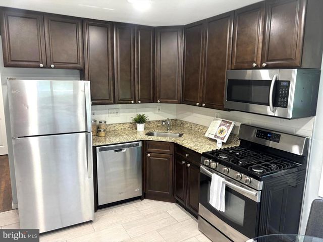 5702 DENFIELD RD, Rockville, MD 20851
