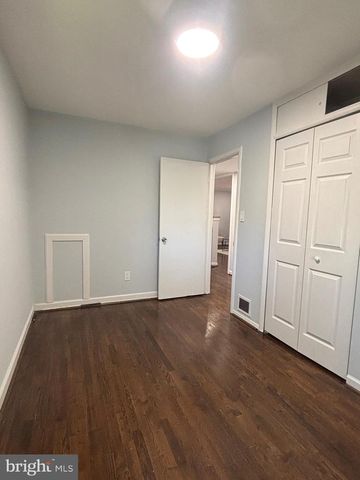 5702 DENFIELD RD, Rockville, MD 20851