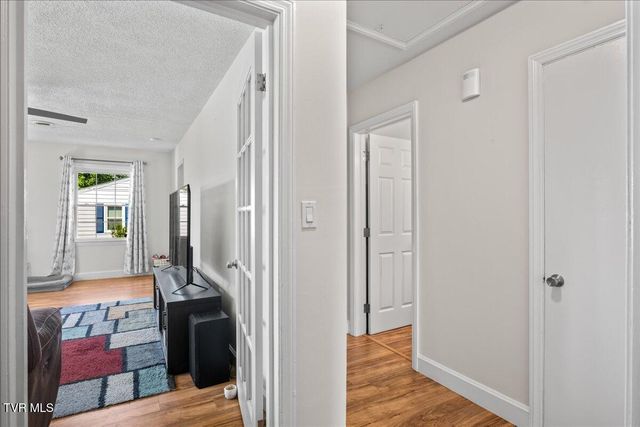 911 Lake Drive, Johnson City, TN 37601