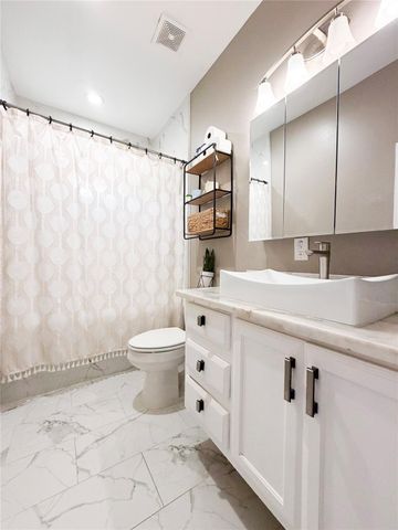 9405 Arvin Street, Houston, TX 77028