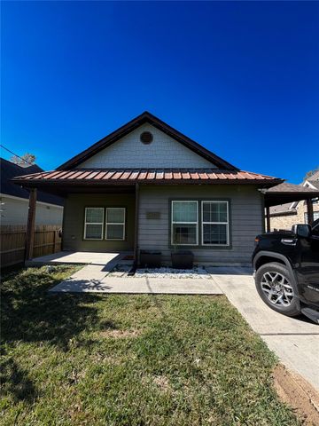 9405 Arvin Street, Houston, TX 77028