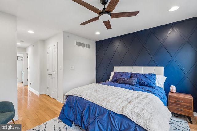 2220 MANTON ST, Philadelphia, PA 19146