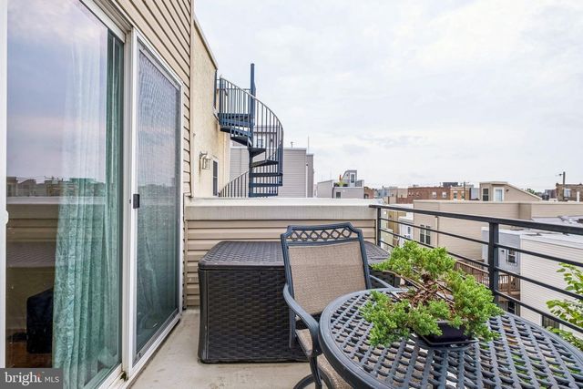 2220 MANTON ST, Philadelphia, PA 19146
