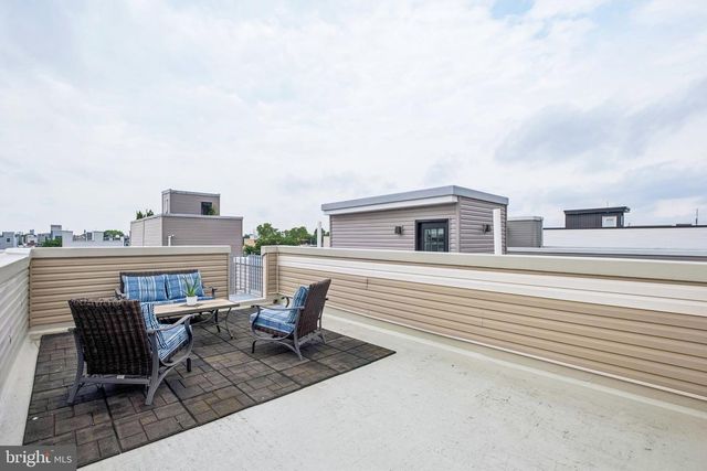 2220 MANTON ST, Philadelphia, PA 19146