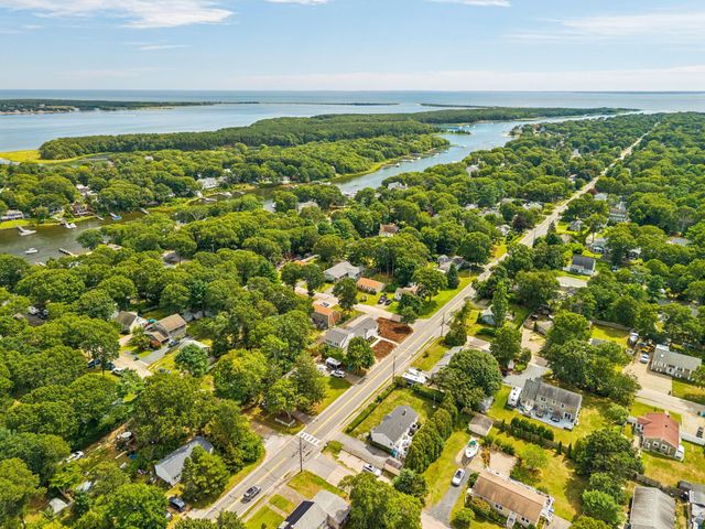 80 Seacoast Shores Boulevard, East Falmouth, MA 02536