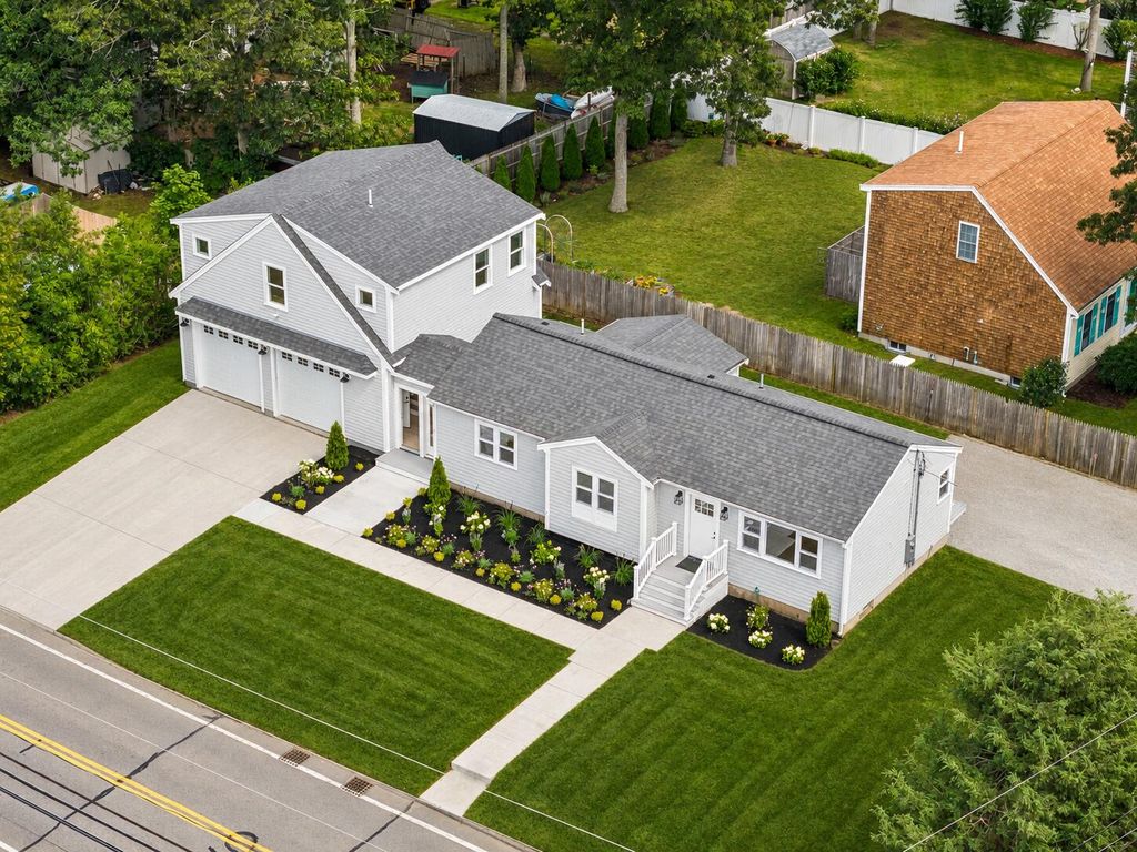 80 Seacoast Shores Boulevard, East Falmouth, MA 02536