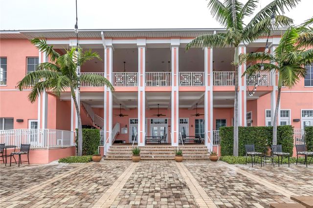 5072 STARFISH DRIVE SE F, St Petersburg, FL 33705