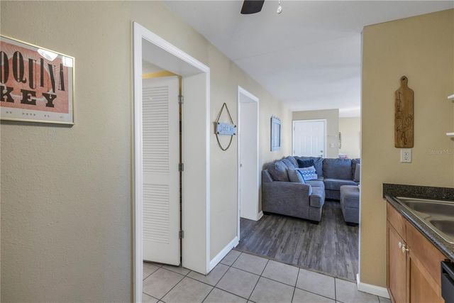 5072 STARFISH DRIVE SE F, St Petersburg, FL 33705