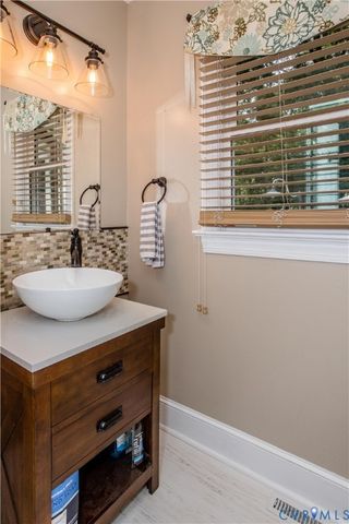 14530 Fox Knoll Dr, South Chesterfield, VA 23834