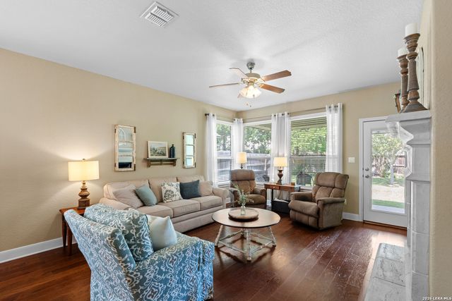 217 Maxwell, Boerne, TX 78006
