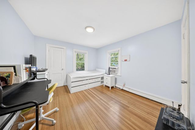260 Shoreward Drive, Great Neck, NY 11021