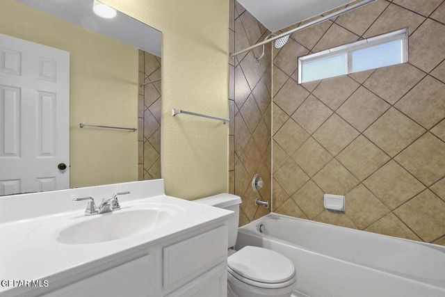 653 Pete Payan Drive, El Paso, TX 79912