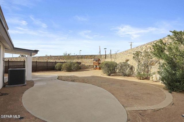 653 Pete Payan Drive, El Paso, TX 79912