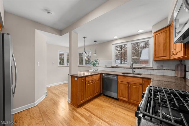 2616 Kerwick Road, University Heights, OH 44118